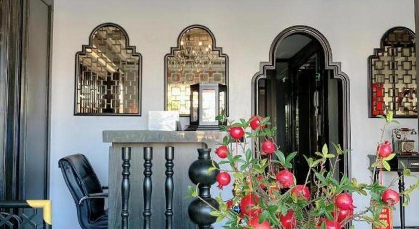 Malisa Hotel Nhu Thuc Buitenkant foto